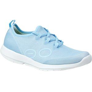 NWT Oofos Oomg Sport LS  In White Carolina Blue  Size 7.5 Listed as 8.5